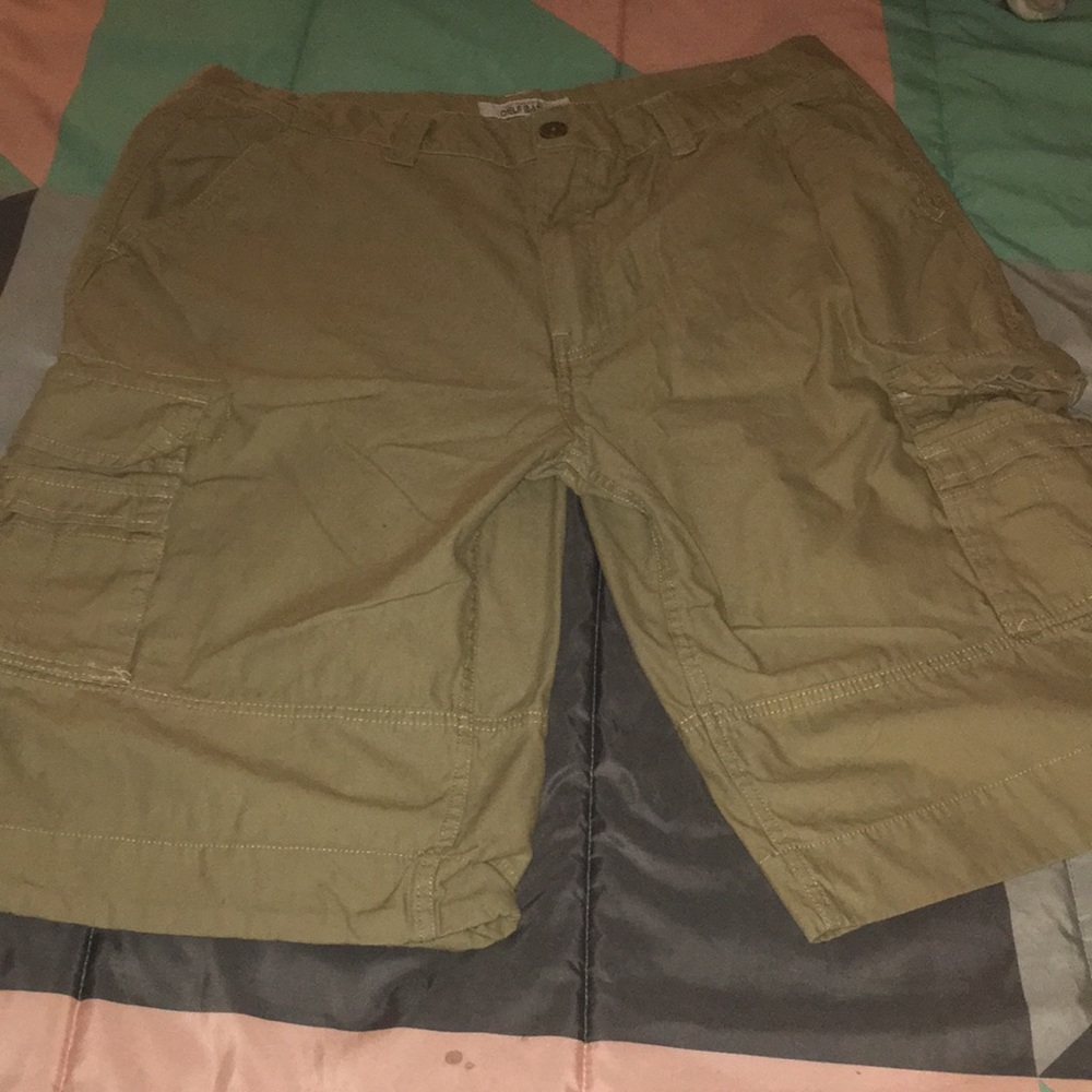 Men’s cargo shorts